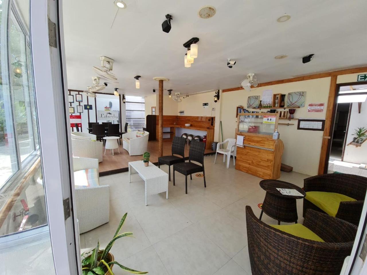Mahibadhoo 马尔代夫自由旅馆酒店 外观 照片